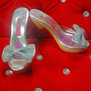 Vintage Betsey Johnson Silver Sunny Glitter Bow Size 6